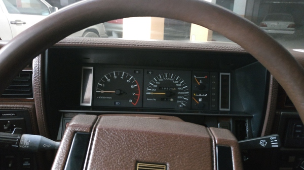 日产公爵王2015款旗舰,一代经典日产公爵王