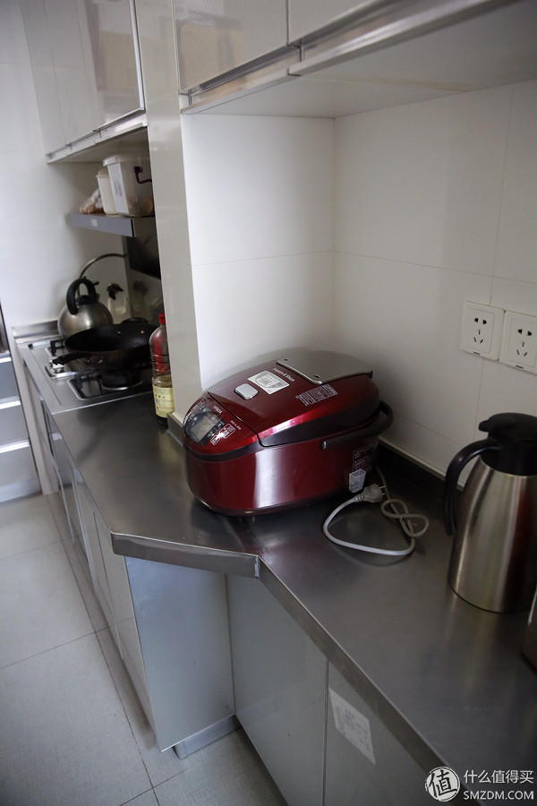 小厨房放集成灶冰箱洗碗机,小厨房如何装洗碗机和冰箱