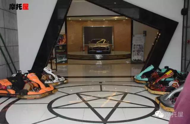 意大利的文艺绅士，屋君试驾GuzziV7Ⅱ