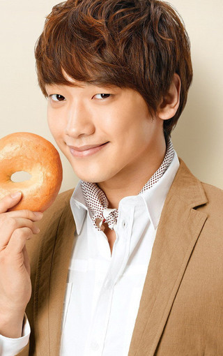 为什么大家都喜欢大眼睛双眼皮,为什么大家喜欢做双眼皮手术