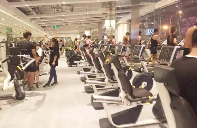 器械最多最全的健身房,健身设备最全的健身房