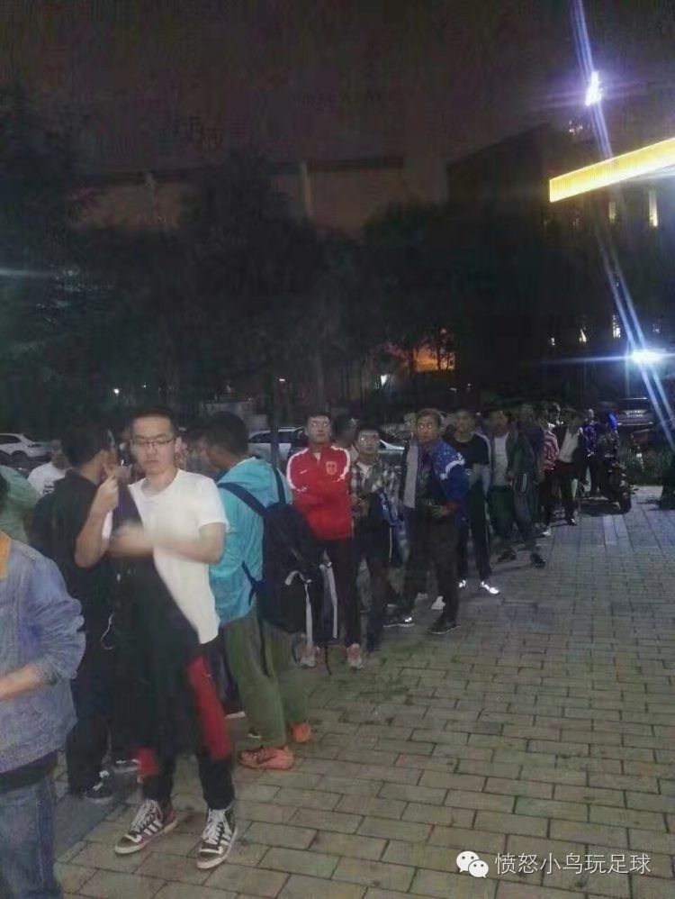 国庆将至,你为国足留出两个小时了么?