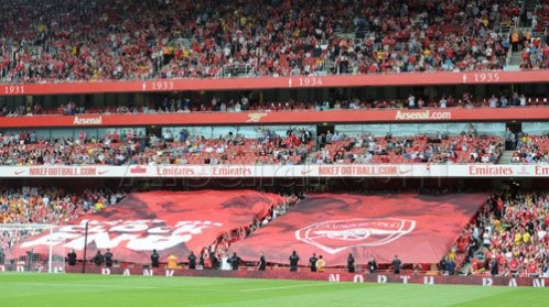 欧洲球迷看台震撼原声,死忠球迷看台有什么不一样