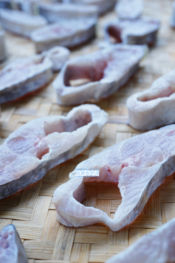 哪种咸鱼好吃无刺,黄色的咸鱼和白色咸鱼哪种好吃