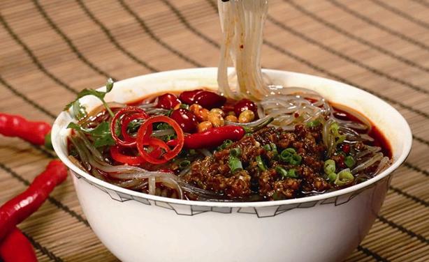 重庆酸辣粉制作过程,重庆酸辣粉的正宗做法及培训