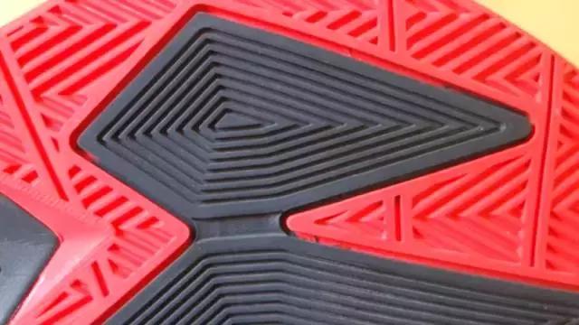 CluchFitDrive测评：UA的实战鞋不只有Curr