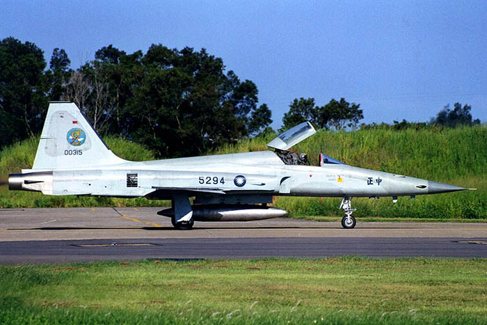 歼轰7台湾,台湾大陆第六代战斗机