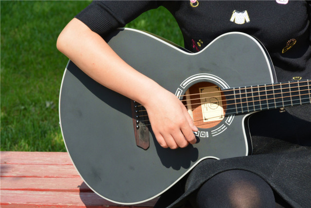 文艺青年之路，学吉他从未如此简单，Poputar智能吉他