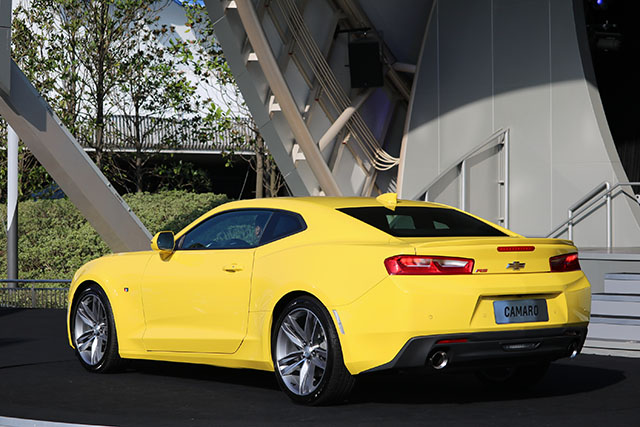 大黄蜂科迈罗supersport第6代,科迈罗2023款大黄蜂帅气视频