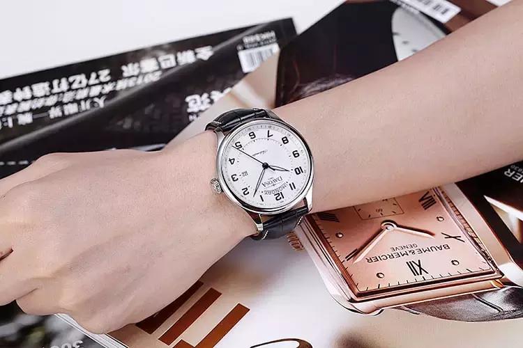 潜水表钢带还是橡胶表带,3000-5000元手表推荐瑞士腕表