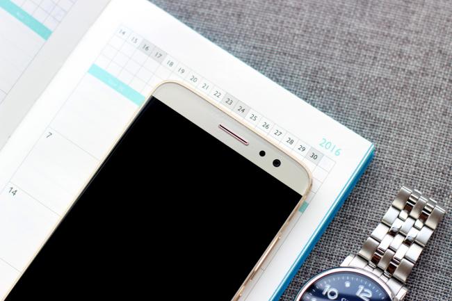 麦芒5高低配外观区分,华为麦芒5有光学防抖吗