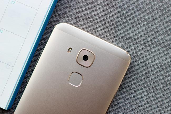 麦芒5高低配外观区分,华为麦芒5有光学防抖吗