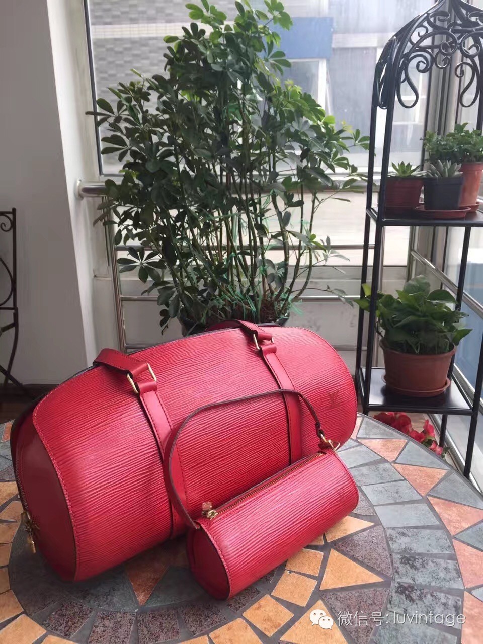 吃着月饼,吃着月饼赏着月亮会有好运吗