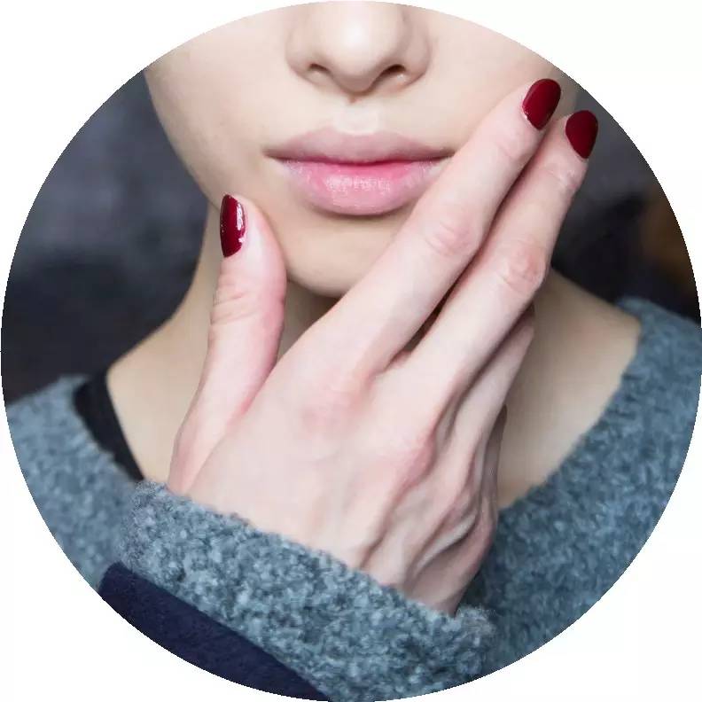 涂上这些指甲颜色，我自己都想对自己表白！