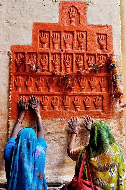 蓝的忧伤：城堡与亡灵 | 印度 · 目的地