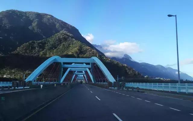台湾到西藏自驾游,台湾自由行全攻略租车