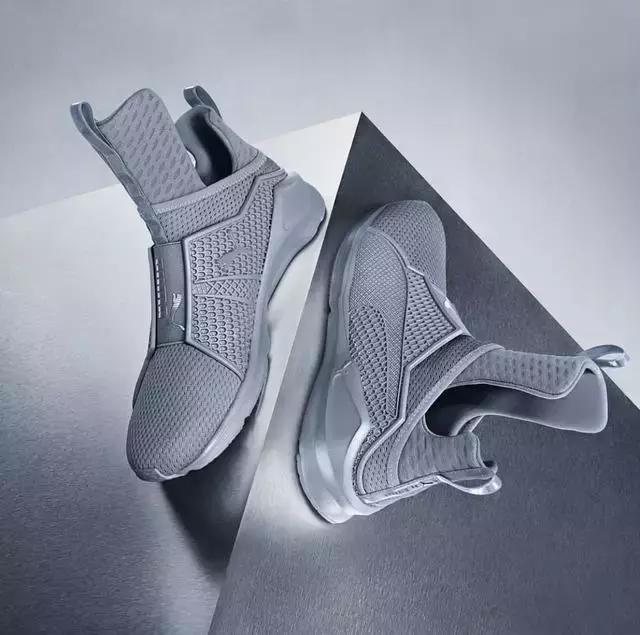 宋佳刘雯同款拖鞋,刘雯袁姗姗张雨绮