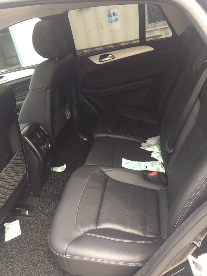 奔驰gle400运动版跑高速视频,奔驰gle400几秒破百运动模式