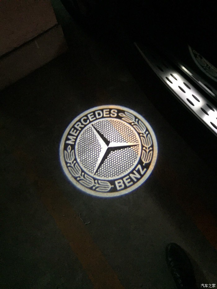 奔驰gle400运动版跑高速视频,奔驰gle400几秒破百运动模式