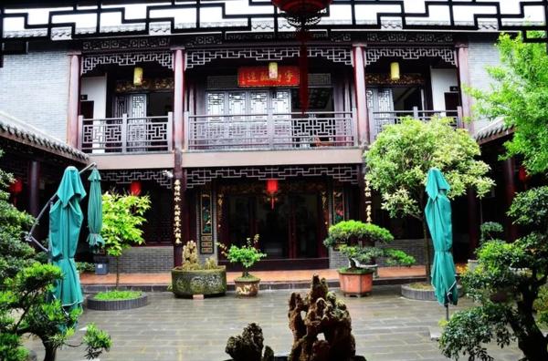 成都国庆悠闲一点到绵竹九龙吧!邻家女孩的感觉!