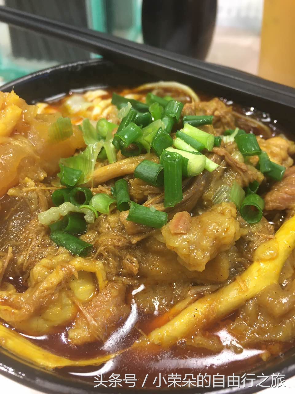 不能说的秘密香港实拍：白菜价大牌面膜与高价蔬菜牛腩面背后猫腻