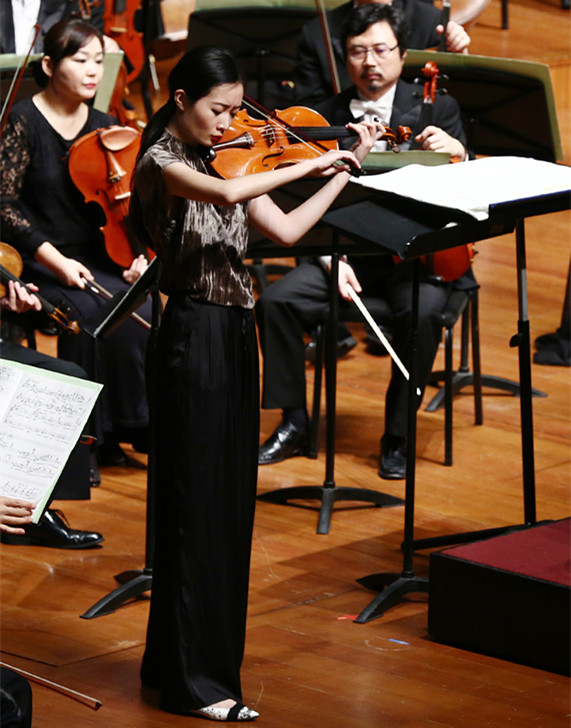 谭盾执棒国交上演世界经典多媒体音乐会