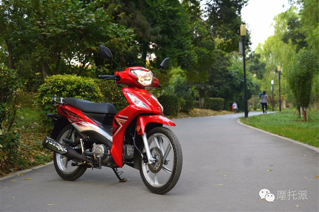 豪爵uh110和威武110s,豪爵铃木uh110摩托车评测