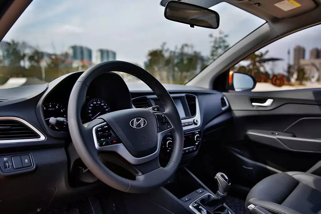 试驾悦纳手动挡,悦纳试驾