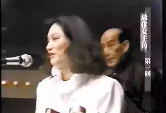 香港抑郁症自杀女星 (香港女星抑郁症自尽)