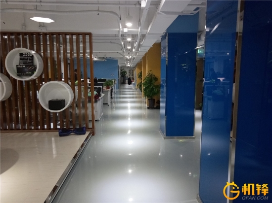 amoled屏千元机,amoled屏幕性价比