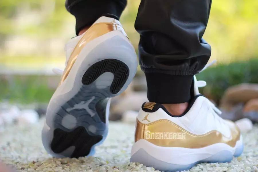 看上去很有钱的鞋子,看起来有钱又干净白色鞋