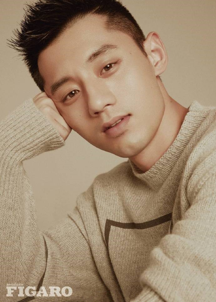 倪妮菱格棉服穿搭,杨幂倪妮新中式穿搭