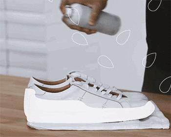 你的小白鞋脏了是怎么洗白的,小白鞋臭的小妙招不用小苏打