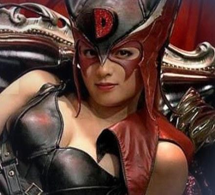 日本有一位导演,据说一个人毁了12部动漫真人版