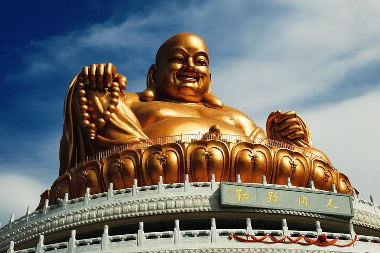 十三尊巨佛是什么,中国的十三尊巨佛