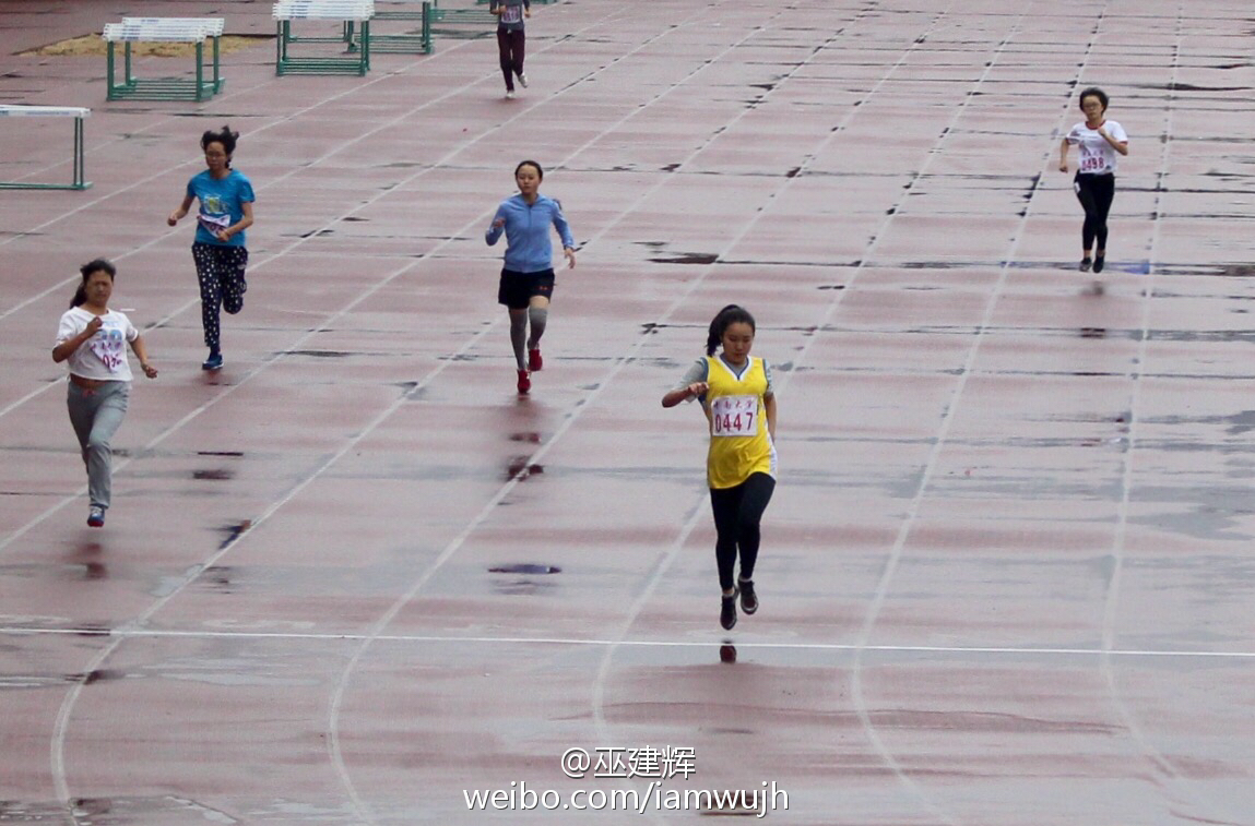 中南大学一寝室4名女生不仅颜值高跳舞好还是运动小能手