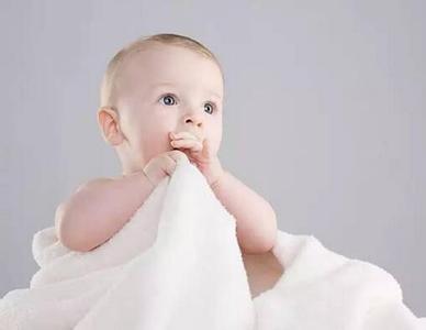 新生儿大便次数一天一次正常吗,新生儿母乳喂养大便次数减少原因