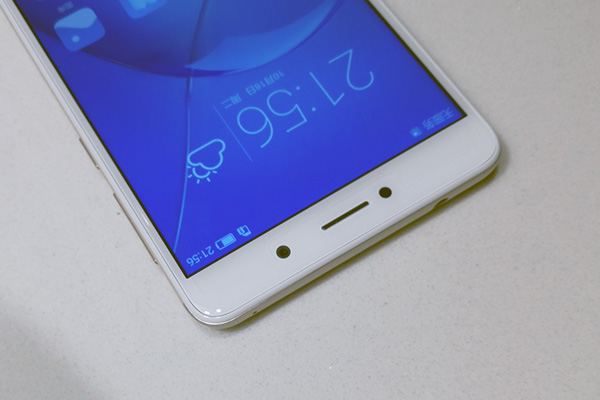 全屏手机1000元以下,超值1000元以下的高性能手机