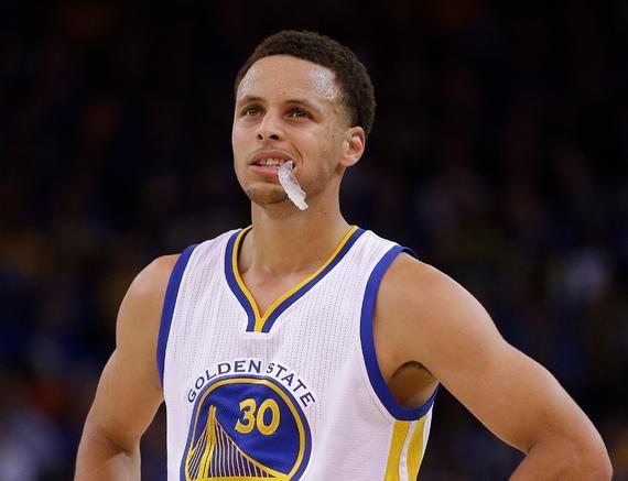 为什么nba球星打球要戴牙套,nba球星打球为什么戴牙套