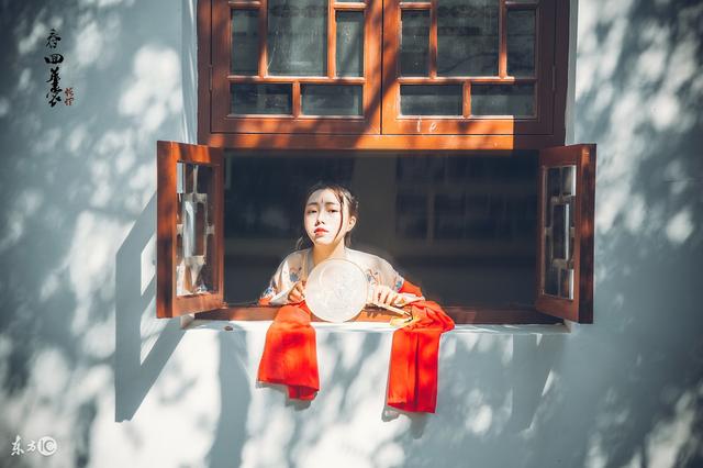 女主穿越原始野人部落的小说,女子穿越重生野人部落小说大全