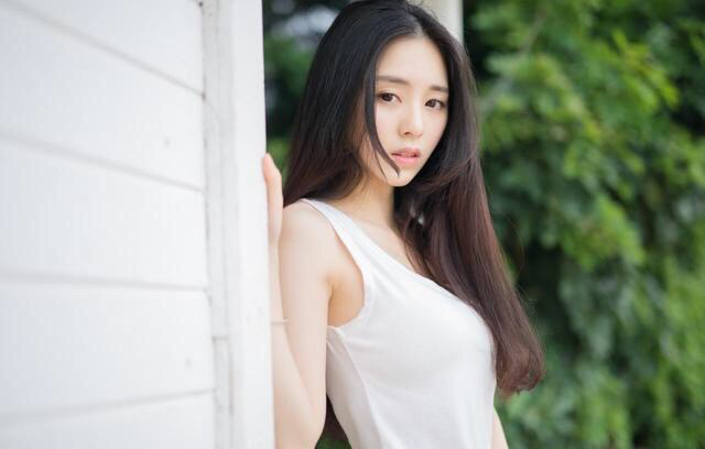 小说：他说是她无耻的挤入了他和初恋之间，夺走了属于别人的幸福