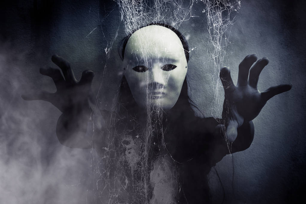 小说：她做了女主播，卖的却是玄门灵器，网友：你就是个*子骗**