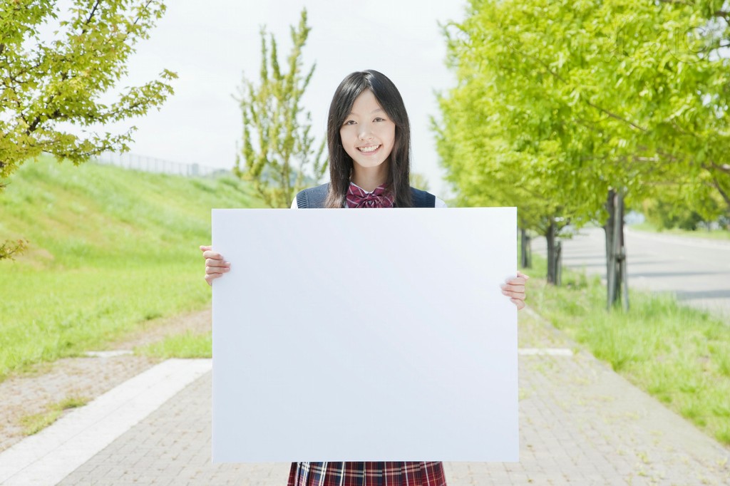 男子四十万劳力士一夜之间成假货,男子20万劳力士手表后续