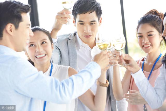 小说：神秘空间，现泉水，看小宝如何一层层解开它的面纱