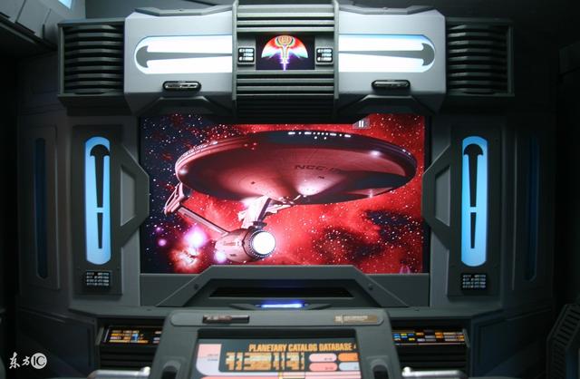 小说：前世他穷困潦倒，意外重生觉醒炼药天赋，轻轻松松月入百万