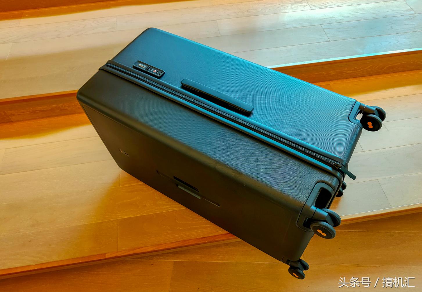 特大只，LEVEL828寸旅行箱体验，装下一家旅行物品