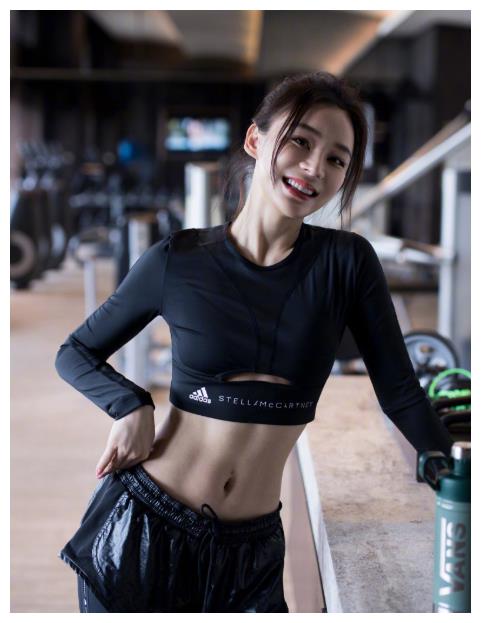 如何一分钟练出超级明显的马甲线,史上最全三十种方法练马甲线