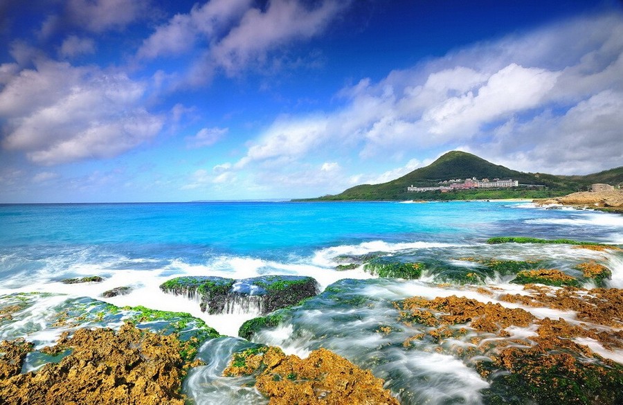 大陆代表团抵台，现场冲突一片混乱，顽固派扬言：台不怕大陆威胁