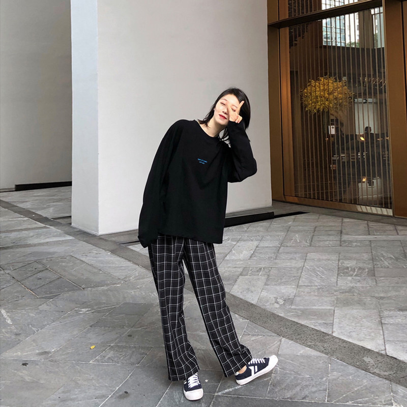 比裙子还要好看的裤子套装,流行款格子裤怎么搭配