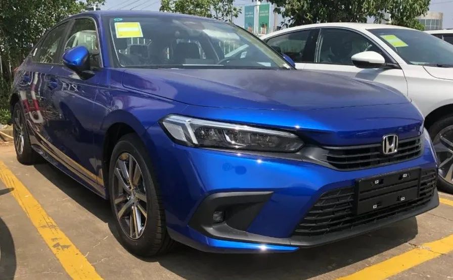 雪佛兰110周年纪念版迈锐宝xl,雪佛兰迈锐宝xl2022款星光灰